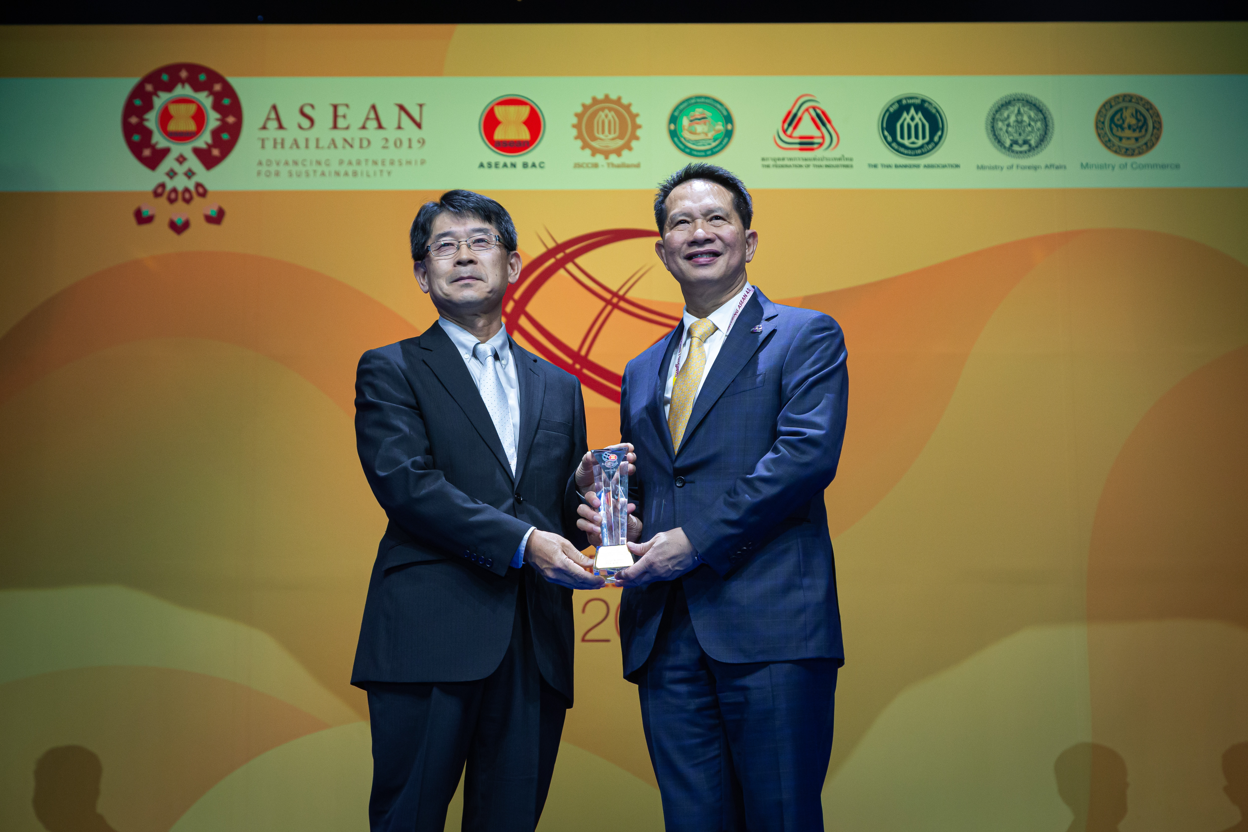 IRC รับรางวัล ASEAN BUSINESS AWARDS 2019